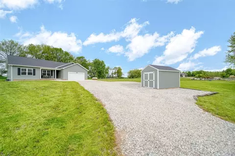 5726 Joshua, Eaton Rapids, MI 48827