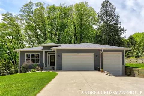 17946 Robbins, Grand Haven, MI 49417