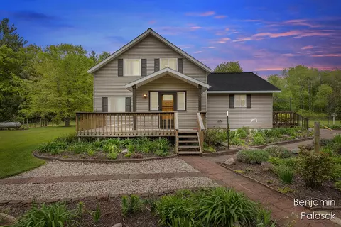 5826 W 124th, Grant, MI 49327