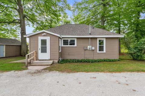 1194 Witham, Muskegon, MI 49445