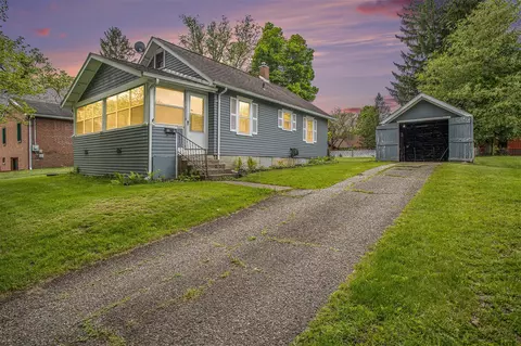 515 N Madison, Marshall, MI 49068