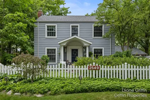 2549 Beechwood, Grand Rapids, MI 49506