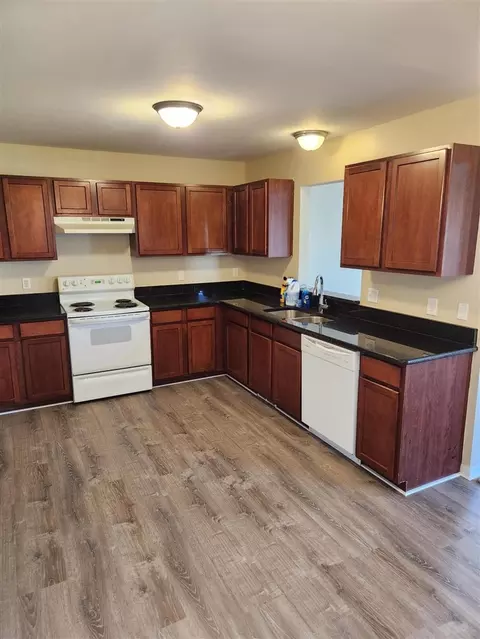 7980 Amber, Romulus, MI 48174 photo 2