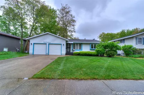 3319 Davis, Muskegon, MI 49441