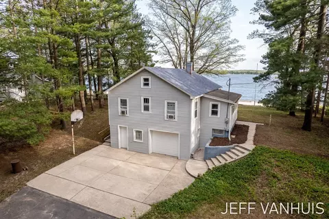 6789 W 76th, Baldwin, MI 49304