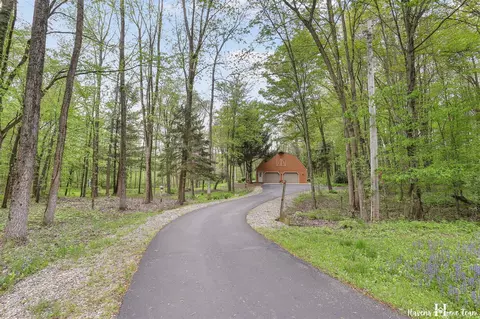 2989 Gulliford, Lowell, MI 49331