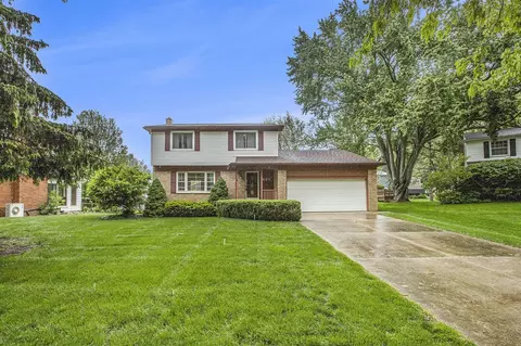 495 Old Crk, Saline, MI 48176