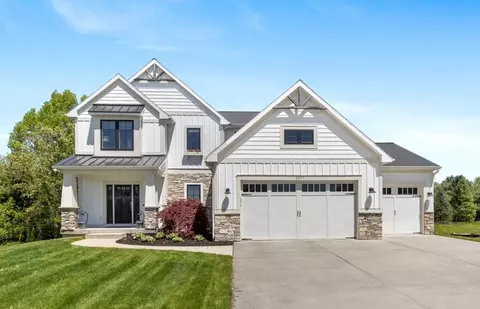 2497 Saddle, Belmont, MI 49306