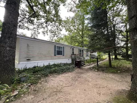 Exterior - 11670 Thrush, Lakeview, MI 48850 photo 3 of 4