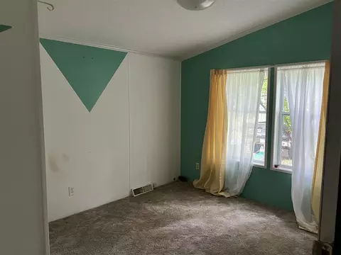 Bedroom - 11670 Thrush, Lakeview, MI 48850 photo 2 of 3