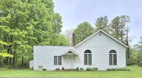 41962 County Road 653, Paw Paw, MI 49079