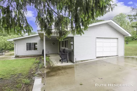 1111 4 Mile, Grand Rapids, MI 49525