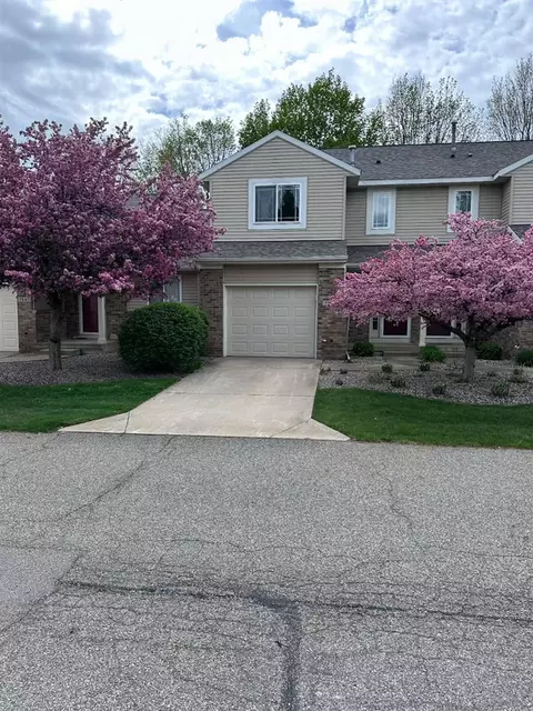 7543 Navajo Vly, Byron Center, MI 49315