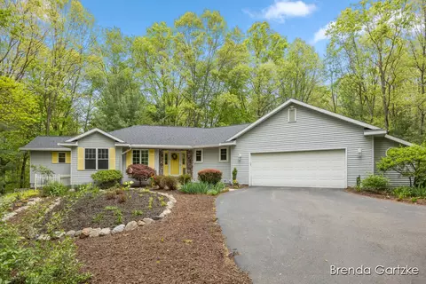 5291 Bonasa, Rockford, MI 49341