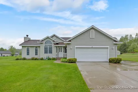 10645 Thorn Edge, Rockford, MI 49341