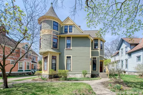 345 Paris, Grand Rapids, MI 49503