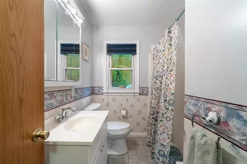 Bath - 210 E Palmer, Jackson, MI 49203 photo 1 of 2