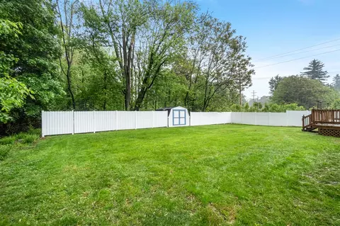 Exterior - 210 E Palmer, Jackson, MI 49203 photo 11 of 13