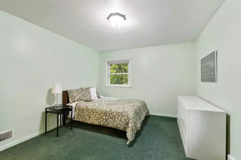 Bedroom - 210 E Palmer, Jackson, MI 49203 photo 1 of 5