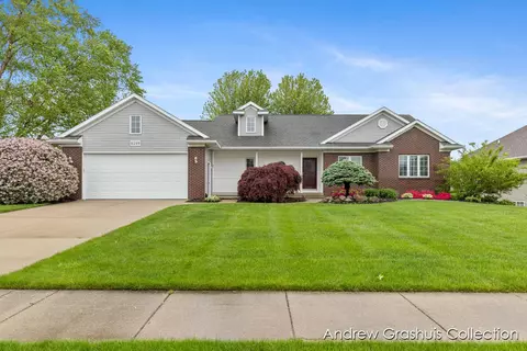 8299 Golfside, Jenison, MI 49428