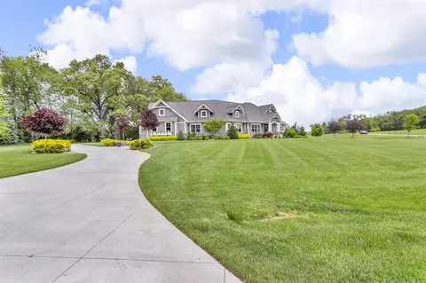 Exterior - 4996 Nantucket, Jackson, MI 49201 photo 11 of 13
