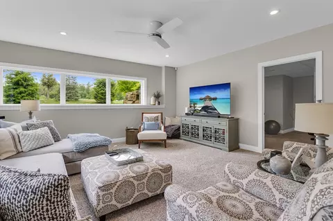 Living - 4996 Nantucket, Jackson, MI 49201 photo 5 of 5