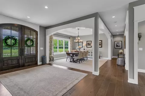 Entry Way - 4996 Nantucket, Jackson, MI 49201 photo 3 of 12