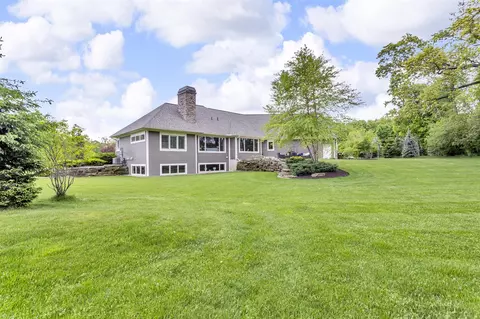 Exterior - 4996 Nantucket, Jackson, MI 49201 photo 7 of 13