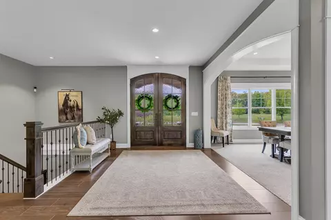 Entry Way - 4996 Nantucket, Jackson, MI 49201 photo 2 of 12