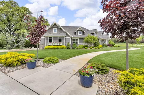Exterior - 4996 Nantucket, Jackson, MI 49201 photo 10 of 13