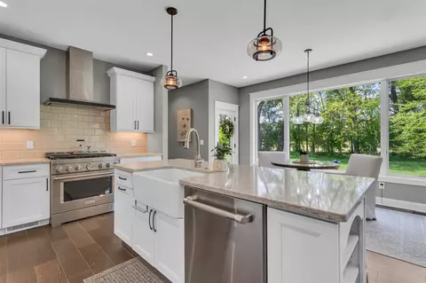 Kitchen - 4996 Nantucket, Jackson, MI 49201 photo 3 of 5
