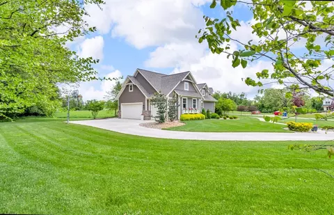 Exterior - 4996 Nantucket, Jackson, MI 49201 photo 6 of 13