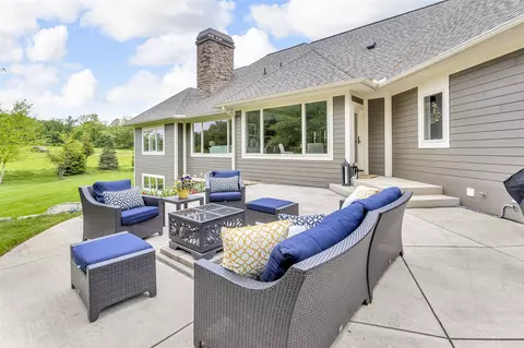 Exterior - 4996 Nantucket, Jackson, MI 49201 photo 3 of 13