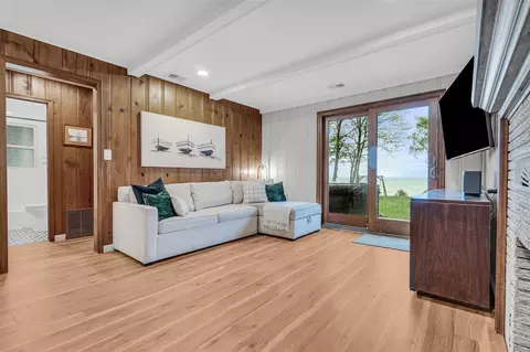 Living - 5810 N Lakeshore, Deckerville, MI 48427 photo 2 of 3