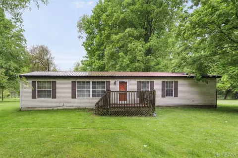 1211 107th, Otsego, MI 49078