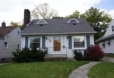 1916 Lyons, Lansing, MI 48910