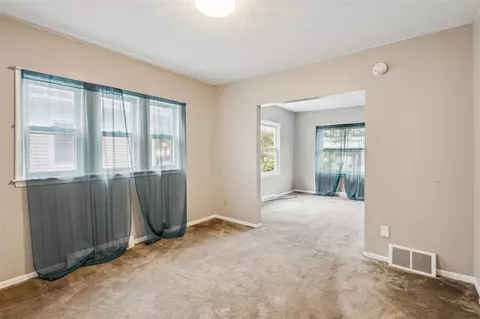 Living - 1916 Lyons, Lansing, MI 48910 photo 2 of 2