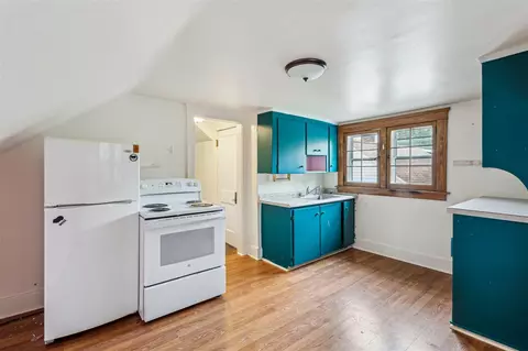Kitchen - 1916 Lyons, Lansing, MI 48910 photo 2 of 2