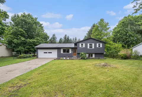 57150 Linda, Three Rivers, MI 49093