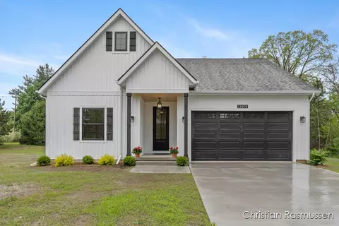 11979 13 Mile, Greenville, MI 48838