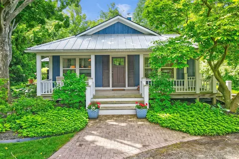 283 Wiley, Douglas, MI 49406