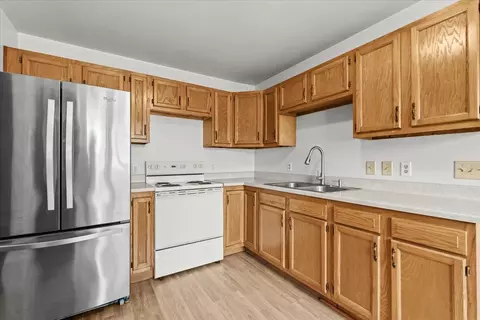 Kitchen - 4020 Red Wing, Flint, MI 48532 photo 2 of 3