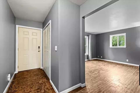 Entry Way - 4020 Red Wing, Flint, MI 48532 photo 1 of 1