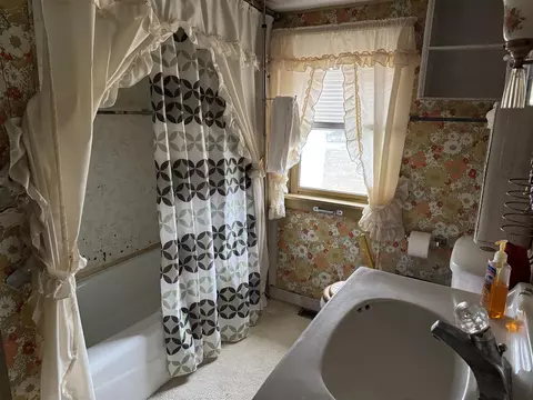 407 Hill, Buchanan, MI 49107 photo 11