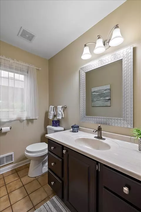 Bath - 4047 Ramsgate, Ann Arbor, MI 48103 photo 1 of 7