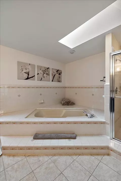 Bath - 4047 Ramsgate, Ann Arbor, MI 48103 photo 3 of 7