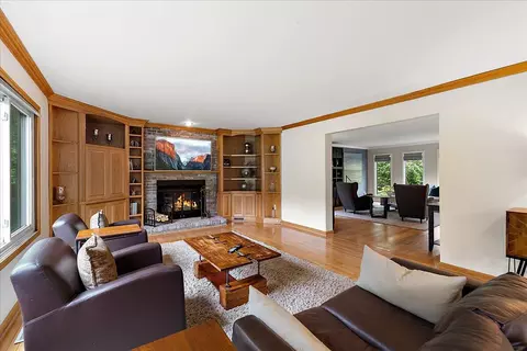 Living - 4047 Ramsgate, Ann Arbor, MI 48103 photo 7 of 8