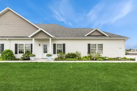1732 Peachtree #4, Stevensville, MI 49127