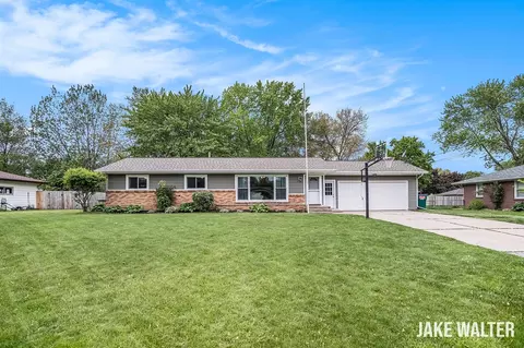 7475 Astronaut, Jenison, MI 49428