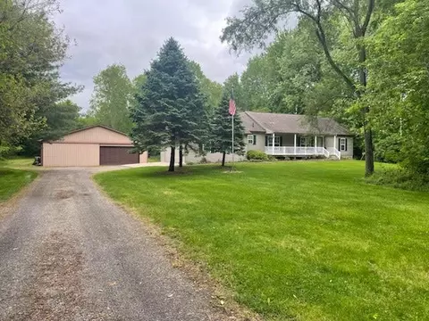 11525 N Meridian, Pleasant Lake, MI 49272